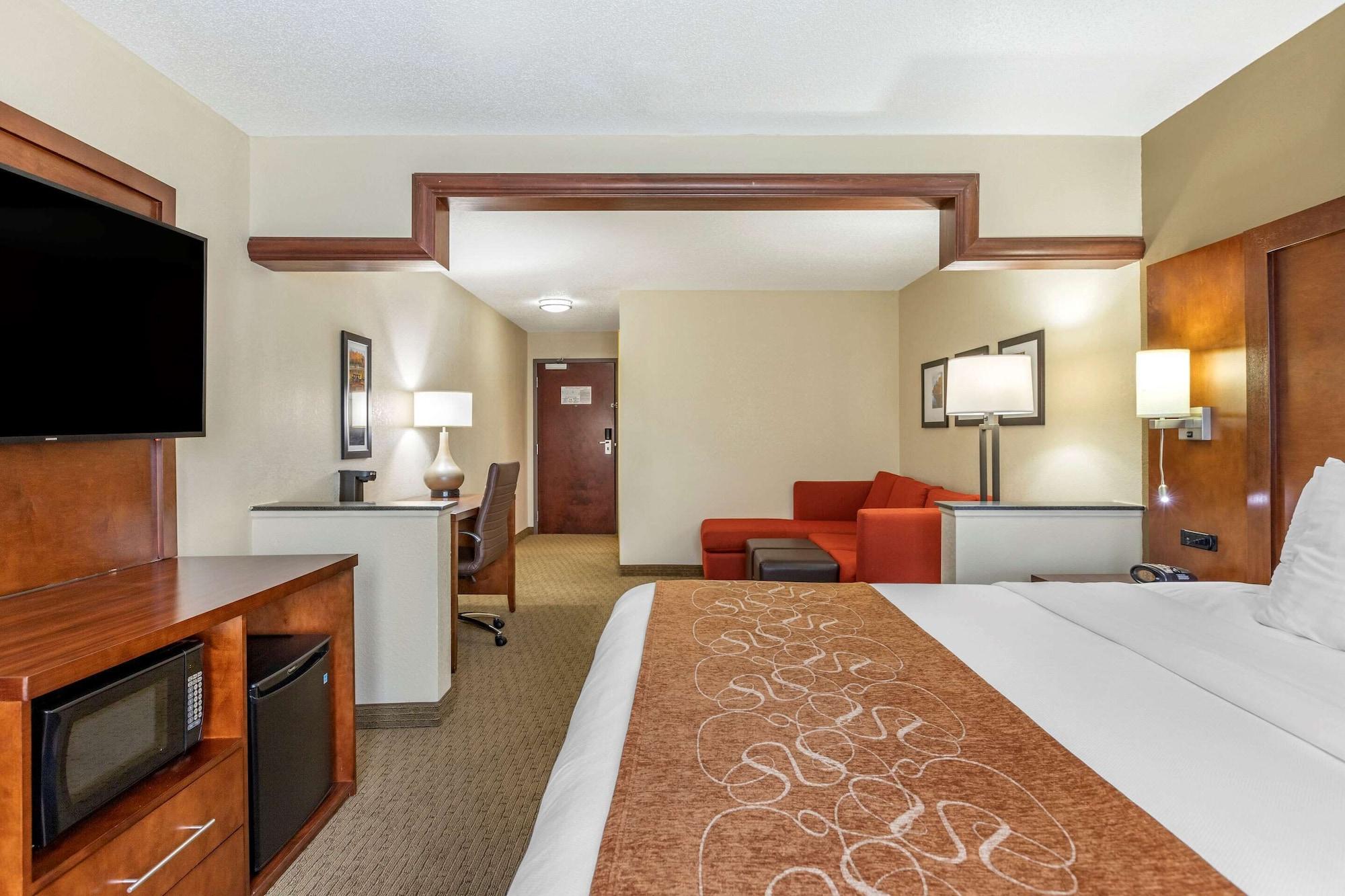 Comfort Suites Grand Rapids North Comstock Park Kültér fotó