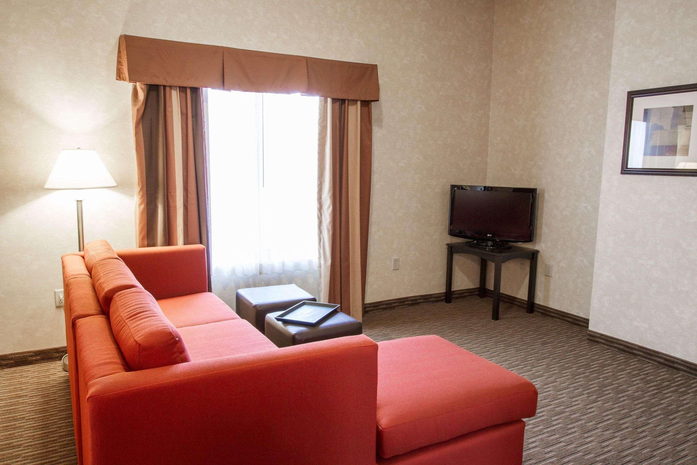 Comfort Suites Grand Rapids North Comstock Park Kültér fotó